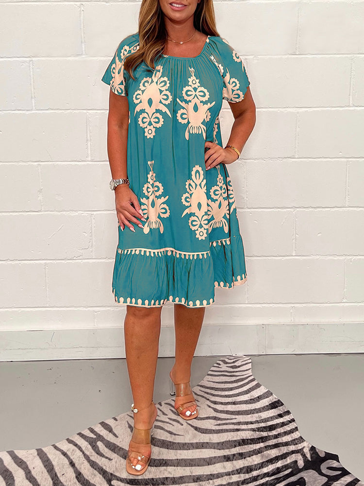 🔥👗Ruha geometrikus mintával és szögletes nyakkivágással✨