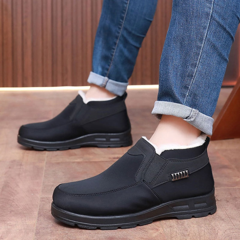 đ„ŸFĂ©rfi Slip-On tĂ©li cipĆ