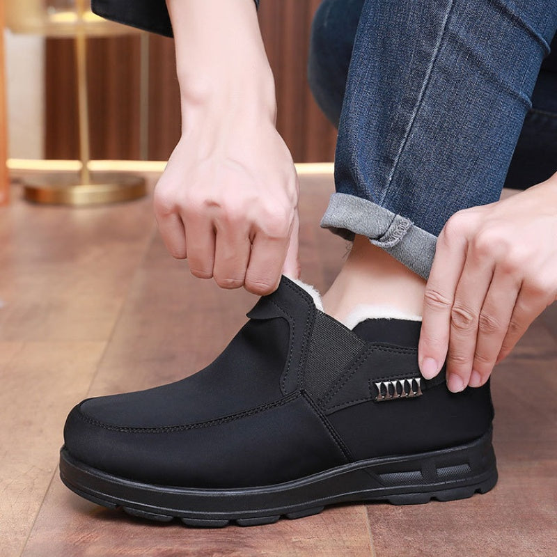 đ„ŸFĂ©rfi Slip-On tĂ©li cipĆ