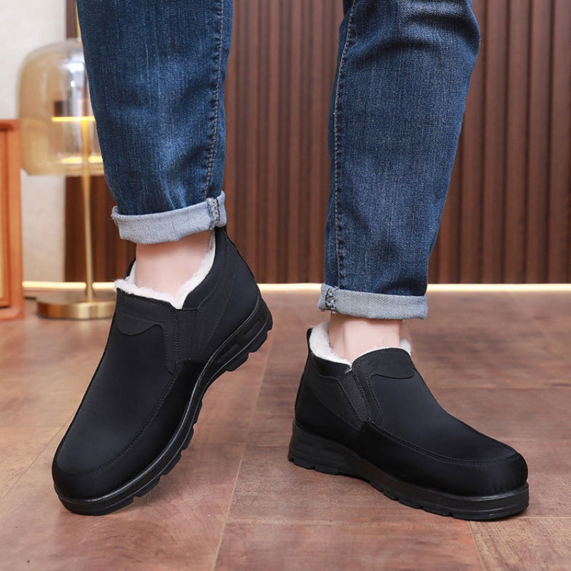 đ„ŸFĂ©rfi Slip-On tĂ©li cipĆ