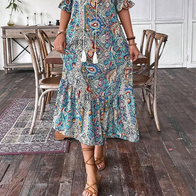 đ„đ2025 ElegĂĄns boho ruhĂĄk virĂĄgos mintĂĄval