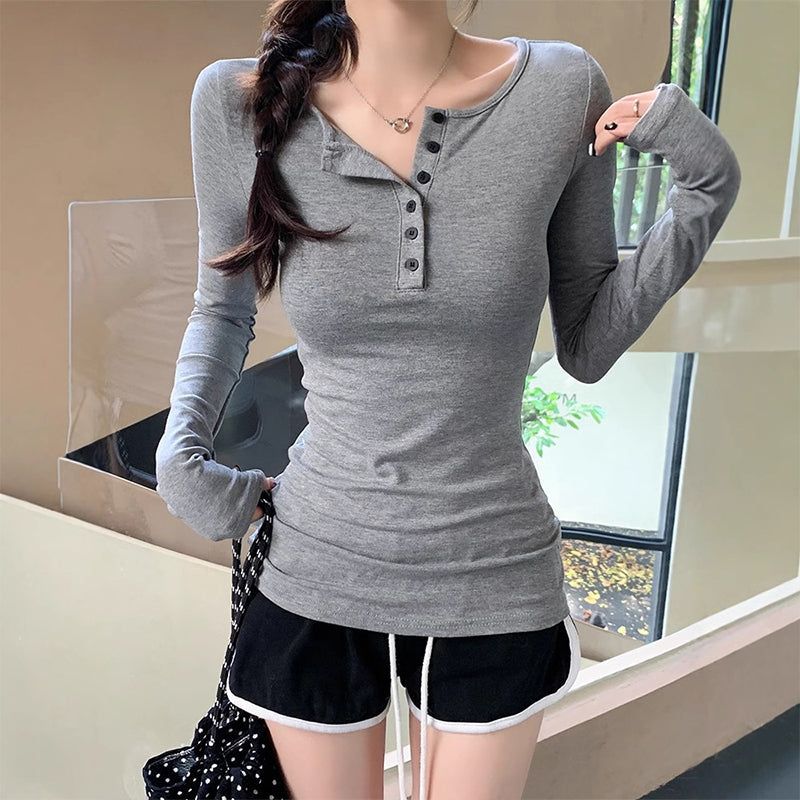 đ„đslim-fit gomb hosszĂș ujjĂș felsĆ