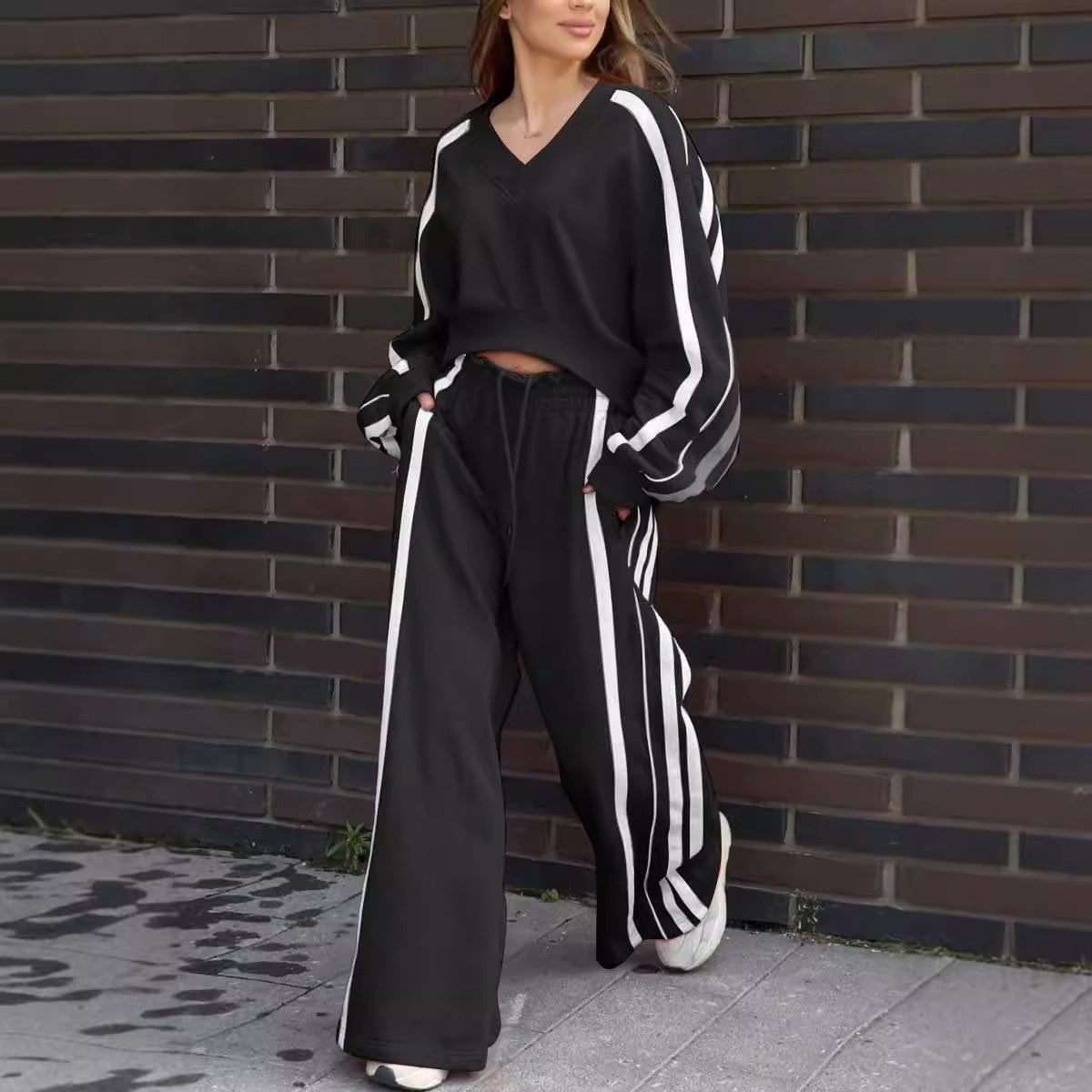 🔥👚👖V-nyakú pulóver és széles szárú nadrág 2 részes szett