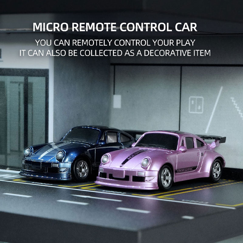 🔥🎁Egy klassz karácsonyi meglepetés ajándék! Black Friday különleges ajánlat: 1:64 méretarányú asztali távirányítós mini drift autó